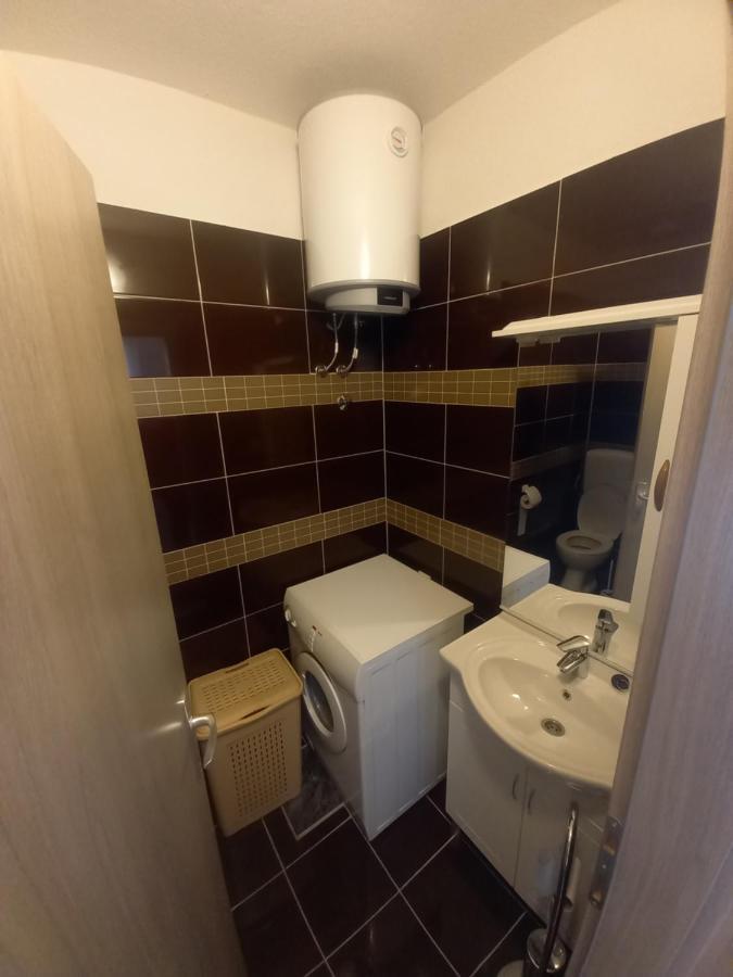 Studio Apartman Sutic Kaštel Novi Exteriér fotografie